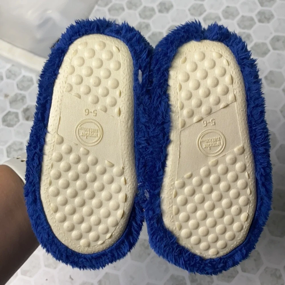 Wonder Nation 5-6 Spaceship Astronaut Slippers